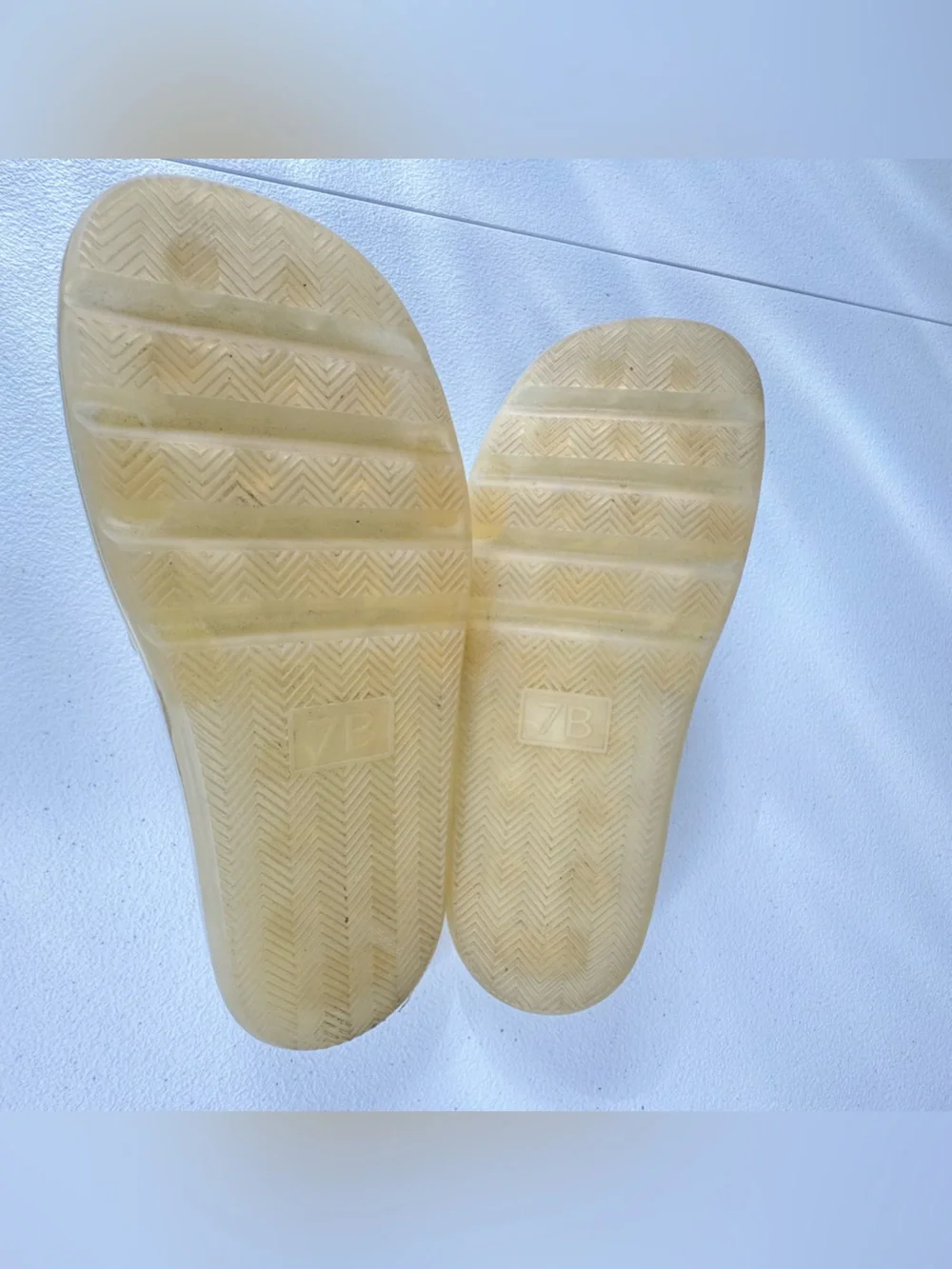 Tory Burch Womens Bubble Jelly Logo Slide Jelly Sandals Ivory Size 7B
